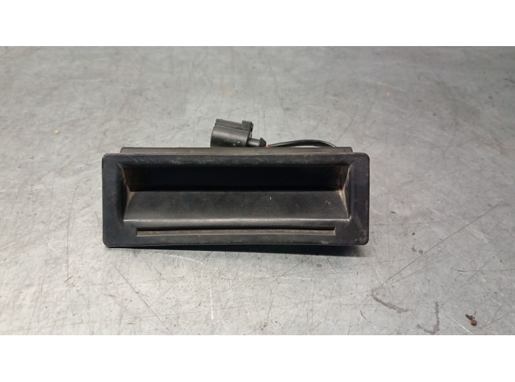 Replacement exterior handle for rear hatch for Porsche Cayenne (9PA) 3.2 OEM IAM reference 1J0827566F 95561327101 