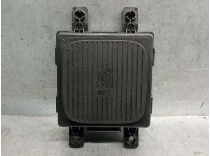 Recambio de modulo electronico para hyundai tucson hybrid referencia OEM IAM 95560N9520 35861299 