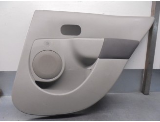 Recambio de guarnecido puerta trasera derecha para renault modus 1.2 16v referencia OEM IAM 8200580887  