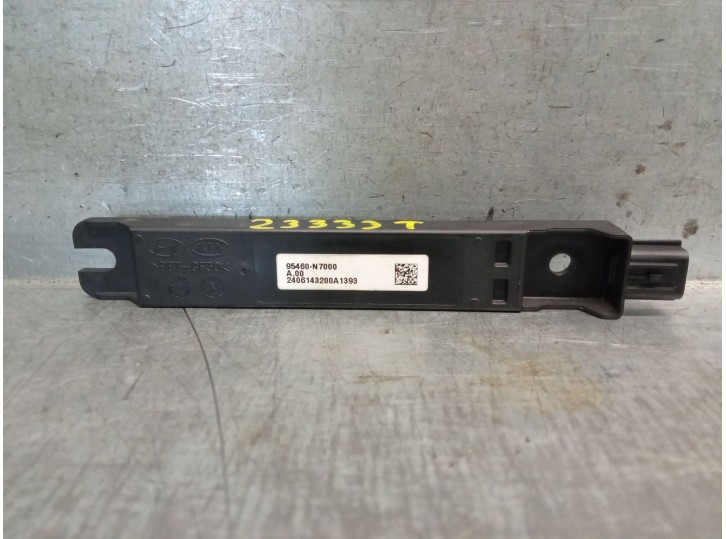 Recambio de antena para hyundai tucson hybrid referencia OEM IAM 95460N7000 A1393 2406143200