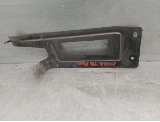 Recambio de refuerzo paragolpes trasero para land rover range rover velar 2.0 diesel cat referencia OEM IAM HK83102A98AC DERECHO