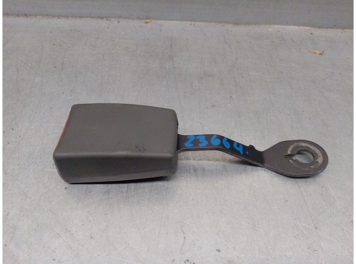 Recambio de enganche cinturon para fiat punto berlina (188) 1.3 jtd cat referencia OEM IAM 33005375 735271649 