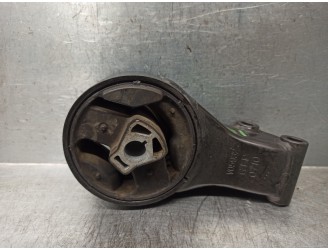 Recambio de soporte motor trasero para opel insignia a (g09) 2.0 cdti (68) referencia OEM IAM 13228303  