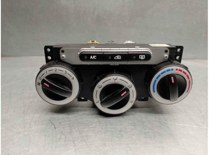 Recambio de mando climatizador para hyundai i10 1.2 cat referencia OEM IAM 972500X0304 