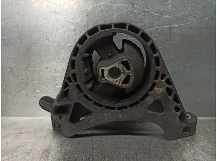 Recambio de soporte motor delantero para opel insignia a (g09) 2.0 cdti (68) referencia OEM IAM 13227769 