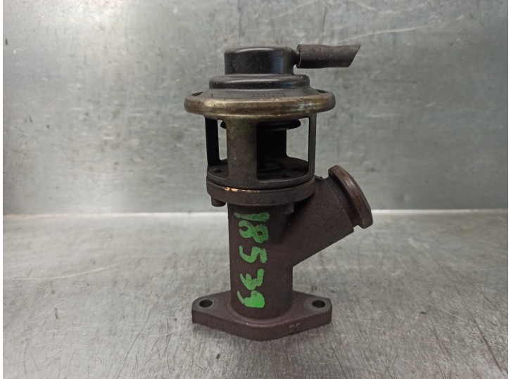 Recambio de valvula egr para peugeot 206 berlina 2.0 hdi cat referencia OEM IAM 084044  