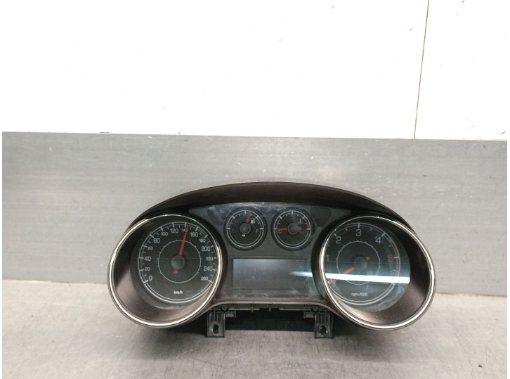 Recambio de cuadro instrumentos para fiat bravo (198) 1.9 8v jtd cat referencia OEM IAM 55500198 55500198 