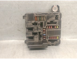 Recambio de caja reles / fusibles para renault grand scénic ii (jm0/1_) 1.9 dci (jm0g, jm12, jm1g, jm2c) referencia OEM IAM 8200