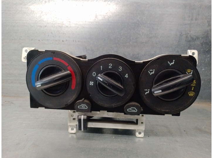 Replacement heating / air conditioning control unit for Hyundai Getz (TB) 1.3 12V CAT OEM IAM reference 972501C100 972501C100 