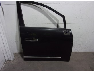 Recambio de puerta delantera derecha para ssangyong rodius 2.7 turbodiesel cat referencia OEM IAM 4795843 NEGRA 5 PUERTAS