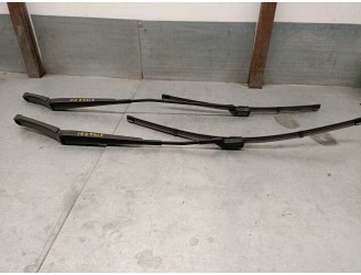 Recambio de brazo limpia delantero derecho para volkswagen passat cc b6 (357) 2.0 tdi 4motion referencia OEM IAM 3C8955410 3C895