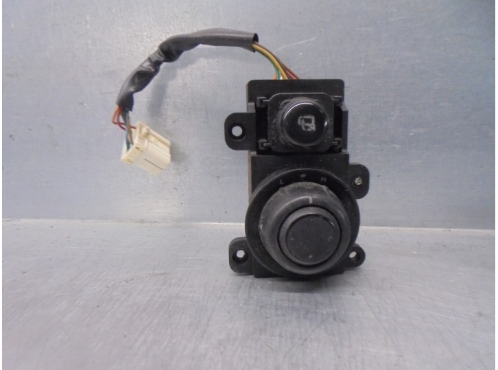 Recambio de mando retrovisor para ssangyong rodius 2.7 turbodiesel cat referencia OEM IAM 8530021000 8530021100 