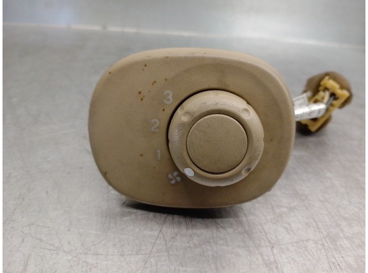 Recambio de mando calefaccion / aire acondicionado para ssangyong rodius 2.7 turbodiesel cat referencia OEM IAM 6870021063  