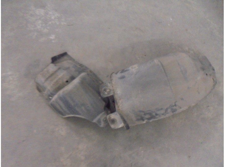 Recambio de paso rueda trasero derecho para ssangyong rodius 2.7 turbodiesel cat referencia OEM IAM 7979621001 7974021001 CESTA 