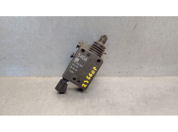 Replacement central locking tailgate motor for Opel Vectra B Berlina 2.0 DTI OEM IAM reference 90460062 90460062 1101215 GM