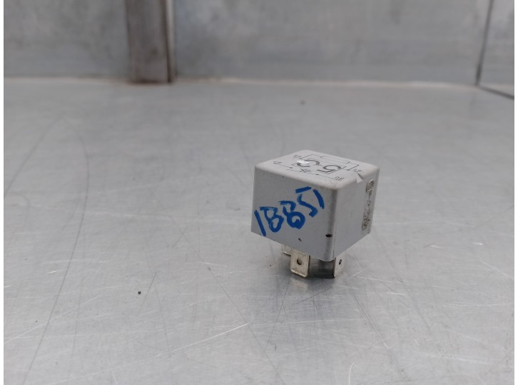 Recambio de rele para seat ibiza (6j5) 1.4 tdi referencia OEM IAM 141951253B 