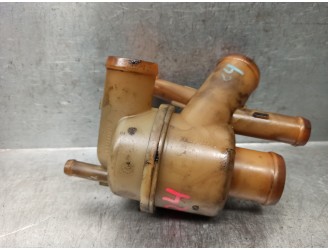 Recambio de termostato para land rover discovery 2.7 td v6 cat referencia OEM IAM PEL500011 