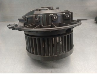 Recambio de motor calefaccion para volkswagen tiguan 2.0 tdi referencia OEM IAM 5WB819021A T72367C VALEO