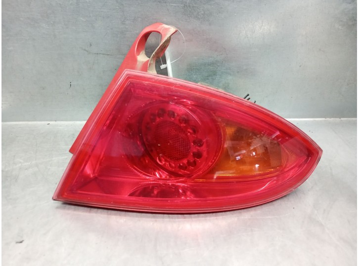 Recambio de piloto trasero derecho para seat leon (1p1) 1.6 tdi referencia OEM IAM 1P0945096F 1P0945112D 