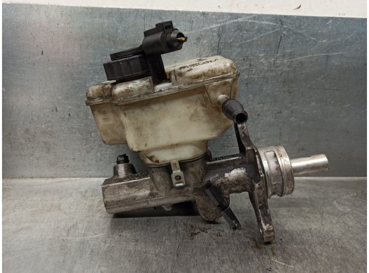 Recambio de bomba freno para seat altea xl (5p5) 1.9 tdi referencia OEM IAM 1K1611301D 0335886321 BOSCH