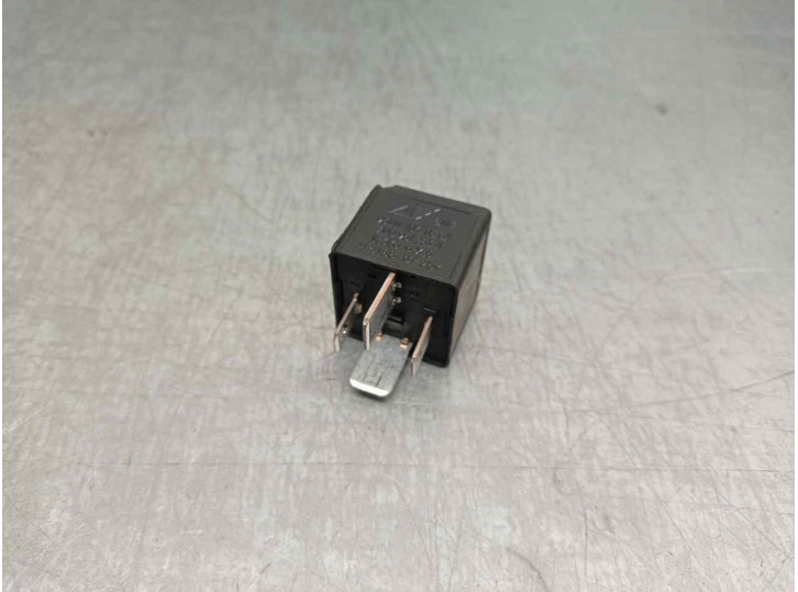 Recambio de rele para audi a3 (8l) 1.6 referencia OEM IAM 7M0951253A  