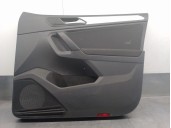 Replacement right front door trim panel for Volkswagen Tiguan 2.0 TDI OEM IAM reference 5NC867012 5 DOORS