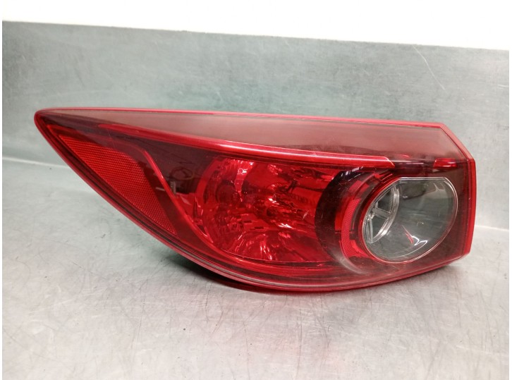 Recambio de piloto trasero izquierdo para mazda 3 lim. (bl) 2.2 turbodiesel cat referencia OEM IAM B45A51160B B45A51160B 