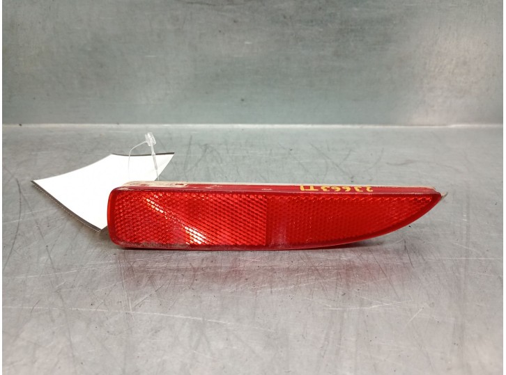 Recambio de piloto trasero izquierdo paragolpes para mazda 3 lim. (bl) 2.2 turbodiesel cat referencia OEM IAM D350515L0E D350515