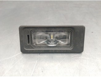 Recambio de piloto matricula para volkswagen tiguan 2.0 tdi referencia OEM IAM 5NA943021 