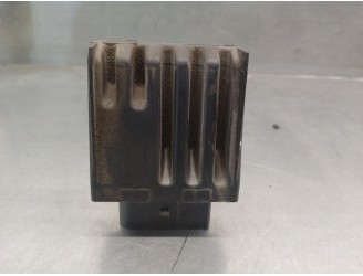 Replacement relay for Volkswagen Tiguan 2.0 TDI OEM IAM reference 3Q0906121B 