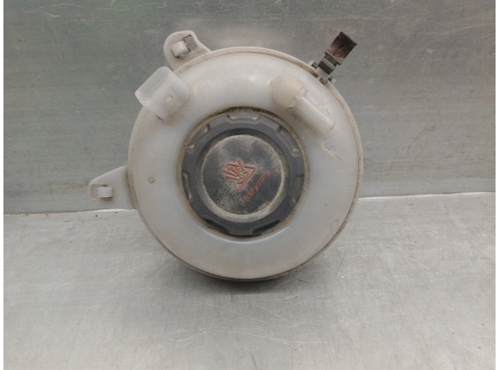 Recambio de deposito expansion para volkswagen tiguan 2.0 tdi referencia OEM IAM 5Q0121407AA  