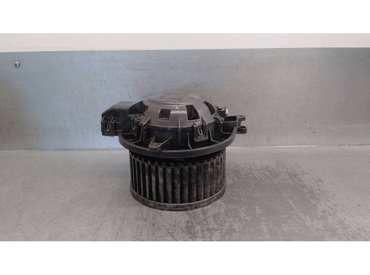 Recambio de motor calefaccion para bmw serie 3 lim. (f30) 2.0 16v turbodiesel referencia OEM IAM 64119350395 