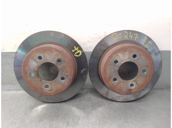 Recambio de disco freno trasero para chrysler voyager (rg) 2.4 cat referencia OEM IAM 4721023AE  