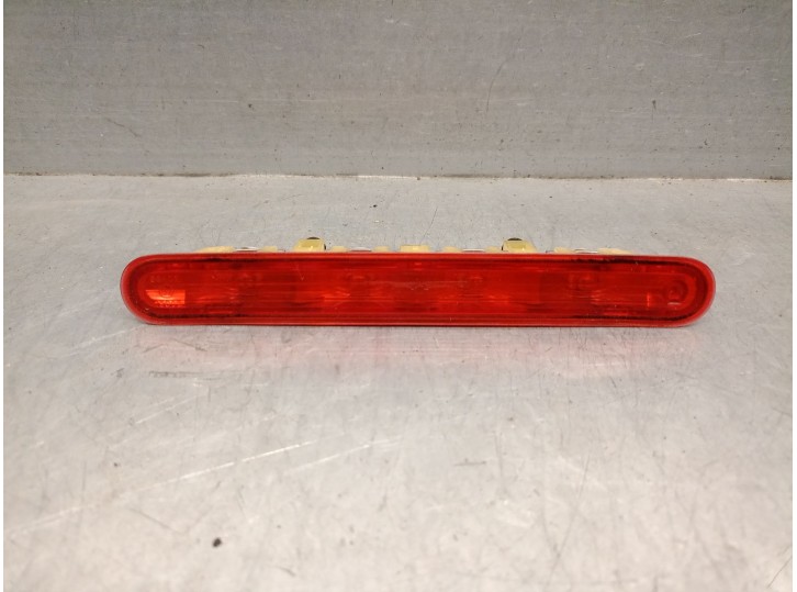 Recambio de luz central de freno para peugeot 207 hdi referencia OEM IAM 9649986880 6350Y2 