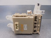 Recambio de caja reles / fusibles para toyota auris 1.6 16v cat referencia OEM IAM 8273002J70 8273002J70A 