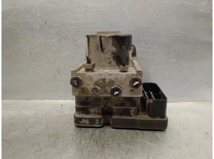 Recambio de abs para ford fiesta (cb1) 1.25 16v cat referencia OEM IAM 8V512M110AD 06210213174 ATE