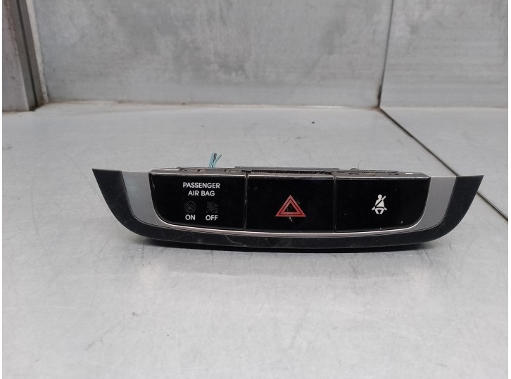 Recambio de warning para hyundai ix35 1.7 crdi cat referencia OEM IAM 847402S450 