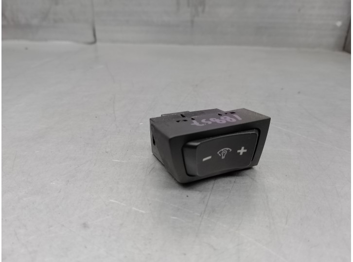 Recambio de interruptor para hyundai ix35 1.7 crdi cat referencia OEM IAM 937002S300 