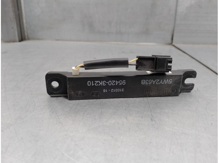 Recambio de antena para hyundai ix35 1.7 crdi cat referencia OEM IAM 954203K210 5WY2A63B CONTINENTAL