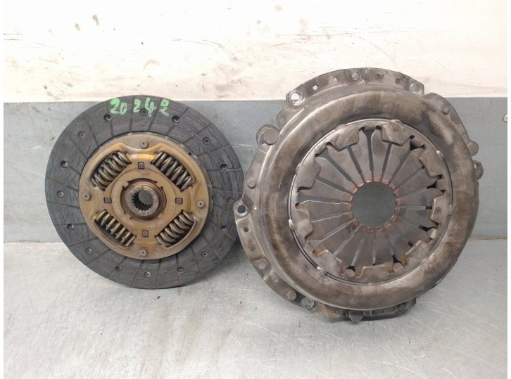 Recambio de kit embrague para hyundai coupe (gk) 1.6 fx referencia OEM IAM 4130028050  PHC VALEO