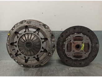 Recambio de kit embrague para citroën jumper caja cerrada desde ´02 2.0 hdi cat referencia OEM IAM 2050R2 123034810 LUK