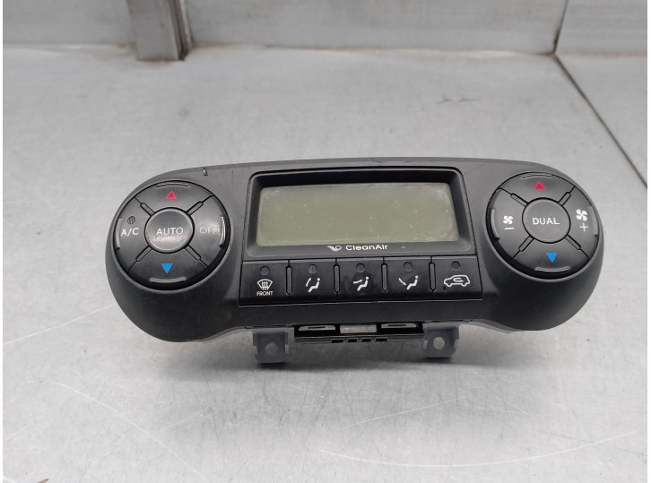 Recambio de mando climatizador para hyundai ix35 1.7 crdi cat referencia OEM IAM 972502Y301 A2C32577200 