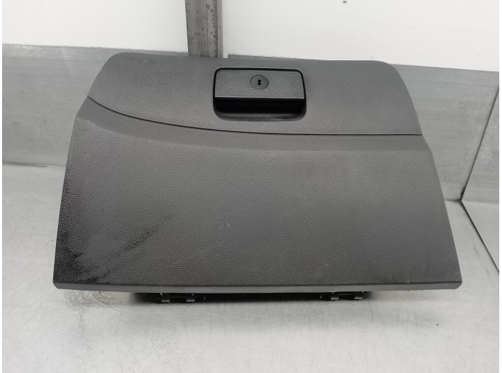 Recambio de guantera para hyundai ix35 1.7 crdi cat referencia OEM IAM 845102Y000 