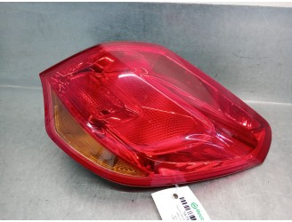 Recambio de piloto delantero derecho para opel astra j lim. 1.7 16v cdti referencia OEM IAM 13306454 13306454 