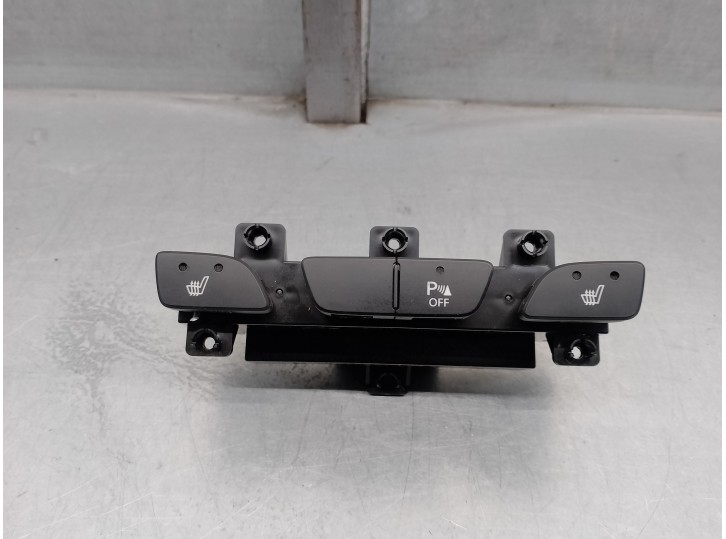 Recambio de mandos salpicadero para hyundai ix35 1.7 crdi cat referencia OEM IAM 933102Y100  