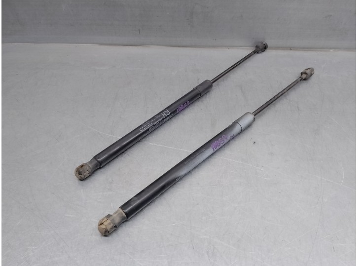 Replacement trunk / tailgate shock absorbers for Hyundai ix35 1.7 CRDi CAT OEM IAM reference 817802Y000 