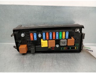 Recambio de caja reles / fusibles para saab 9-3 berlina 2.0 cat referencia OEM IAM 12795731  