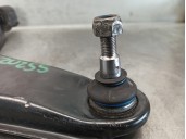 Recambio de brazo suspension inferior delantero izquierdo para volvo s40 berlina 1.6 cat referencia OEM IAM 30887653  