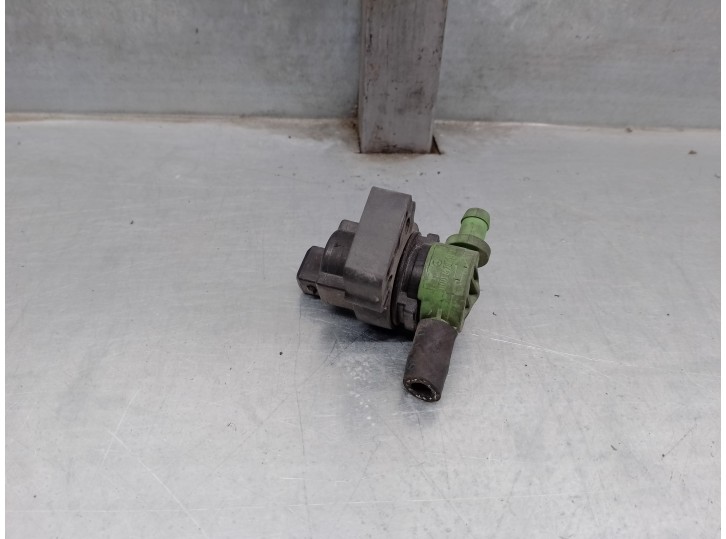 Recambio de valvula aire adicional para mercedes-benz clase clk (w209) coupe 1.8 cat referencia OEM IAM 0004703893 