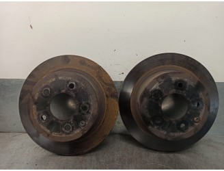 Recambio de disco freno trasero para nissan juke (f15) 1.6 16v referencia OEM IAM 432069W000  